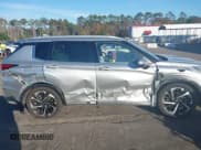 ✅ 2022 Mitsubishi Outlander SEL • VIN: JA4J3VA81NZ079141 • Lot: 43730125. Listed on IAAI with 47,085 mi. Free auction sales archive from the USA and detailed vehicle history report at DreamBid. Image 6.