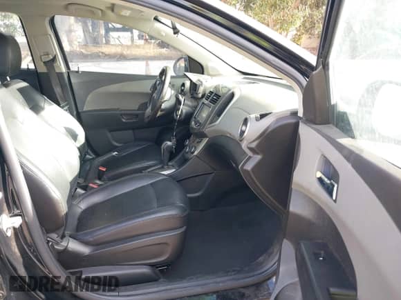 2016 Chevrolet Sonic LTZ с VIN 1G1JE6SB8G4151722, выставлен на аукционе IAAI как лот 43261688 с пробегом 116 429 миль миль и . История ставок и продаж доступна на DreamBid. Изображение 5.