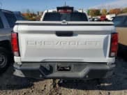 ✅ 2023 Chevrolet Colorado 2WD Work Truck • VIN: 1GCGSBEC2P1209543 • Лот: 90506545. Опубликован ранее на Copart с пробегом 38 018 миль. Бесплатный доступ к архиву аукционных продаж из США и подробный отчёт об истории автомобиля на DreamBid. Изображение 6.