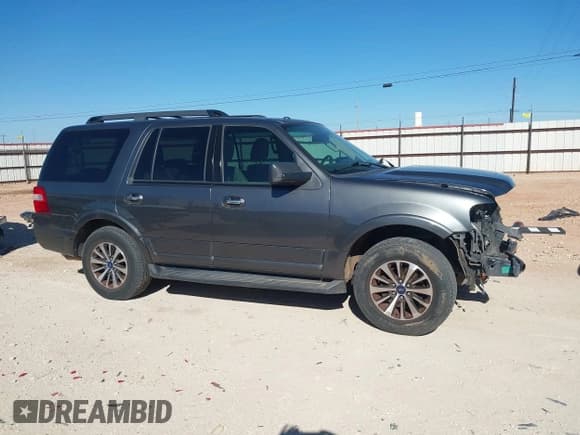 ✅ 2015 Ford Expedition XLT • VIN: 1FMJU1HT7FEF49697 • Lot: 43575147. Listed on IAAI with 138,317 mi. Free auction sales archive from the USA and detailed vehicle history report at DreamBid. Image 14.