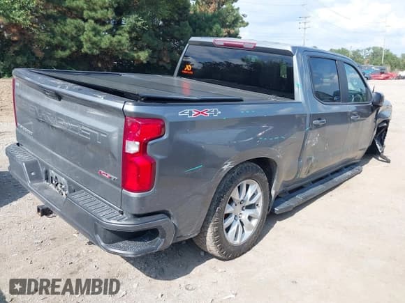 ✅ 2020 Chevrolet Silverado 1500 RST • VIN: 3GCUYEET0LG419931 • Lot: 42965947. Wystawiony na IAAI z przebiegiem 104 149 mil. Bezpłatny archiwum sprzedaży aukcyjnych z USA i szczegółowy raport historii pojazdu na DreamBid. Zdjęcie 4.