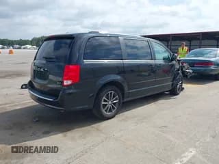 ✅ 2017 Dodge Grand Caravan SXT • VIN: 2C4RDGCG1HR645660 • Lot: 42663887. Wystawiony na IAAI z przebiegiem 100 260 mil. Bezpłatny archiwum sprzedaży aukcyjnych z USA i szczegółowy raport historii pojazdu na DreamBid. Zdjęcie 4.