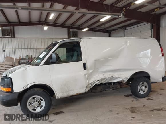✅ 2009 Chevrolet Express Cargo • VIN: 1GCGG25C691137038 • Lot: 42602538. Listed on IAAI with 200,648 mi. Free auction sales archive from the USA and detailed vehicle history report at DreamBid. Image 6.