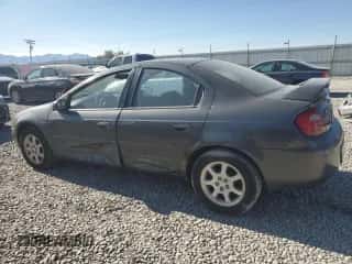 2004 Dodge Neon SXT z VIN 1B3ES56C24D518576, wystawiony jako Copart lot #65698505 z przebiegiem 195 289 mil mil oraz Szkoda całkowita • Salvage title. Historia ofert i sprzedaży dostępna na DreamBid. Obrazek 2.
