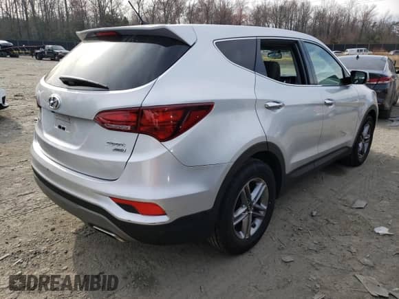 ✅ 2018 Hyundai Santa Fe 2.4L • VIN: 5XYZTDLB1JG541444 • Lot: 42704343. Wystawiony na Copart z przebiegiem 85 924 mil mil. Skorzystaj z bezpłatnego archiwum sprzedaży aukcyjnych z USA i zobacz szczegółowy raport historii pojazdu na DreamBid. Zdjęcie 3.