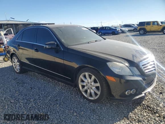 ✅ 2010 Mercedes-Benz E 350 Sport • VIN: WDDHF8HB1AA074521 • Lot: 93325365. Listed on Copart with 154,827 mi. Free auction sales archive from the USA and detailed vehicle history report at DreamBid. Image 4.