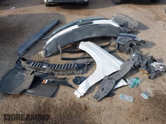 2022 Chevrolet Tahoe RST с VIN 1GNSCRKDXNR127062, выставлен на аукционе IAAI как лот 42377837 с пробегом 25 785 миль миль и . История ставок и продаж доступна на DreamBid. Изображение 12.