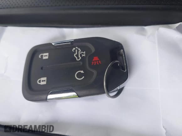 ✅ 2019 Chevrolet Silverado 1500 High Country • VIN: 3GCUYHEL4KG127750 • Lot: 43215730. Wystawiony na IAAI z przebiegiem 100 824 mil. Bezpłatny archiwum sprzedaży aukcyjnych z USA i szczegółowy raport historii pojazdu na DreamBid. Zdjęcie 11.