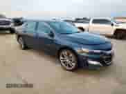 2022 Chevrolet Malibu LT z VIN 1G1ZD5ST1NF136537, wystawiony jako Copart lot #71029825 z przebiegiem 72 737 mil mil oraz Czysty tytuł • Clean title. Historia ofert i sprzedaży dostępna na DreamBid. Obrazek 4.