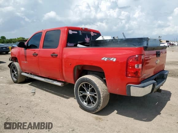 ✅ 2011 Chevrolet Silverado 1500 LT • VIN: 3GCUKSE2XBG396244 • Lot: 65161655. Listed on Copart with 150,292 mi. Free auction sales archive from the USA and detailed vehicle history report at DreamBid. Image 2.
