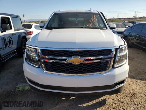 ✅ 2019 Chevrolet Suburban LT • VIN: 1GNSKHKC3KR206508 • Lot: 76148114. Wystawiony na Copart z przebiegiem 116 852 mil. Bezpłatny archiwum sprzedaży aukcyjnych z USA i szczegółowy raport historii pojazdu na DreamBid. Zdjęcie 5.