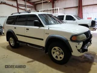✅ 2003 Mitsubishi Montero Sport ES • VIN: JA4LS21H23J005975 • Lot: 46472205. Wystawiony na Copart z przebiegiem 210 026 mil. Bezpłatny archiwum sprzedaży aukcyjnych z USA i szczegółowy raport historii pojazdu na DreamBid. Zdjęcie 4.