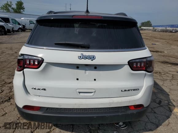 ✅ 2024 Jeep Compass Limited • VIN: 3C4NJDCN4RT115735 • Lot: 67295415. Wystawiony na Copart z przebiegiem 10 271 mil. Bezpłatny archiwum sprzedaży aukcyjnych z USA i szczegółowy raport historii pojazdu na DreamBid. Zdjęcie 6.