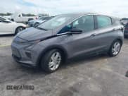 ✅ 2023 Chevrolet Bolt EV 1LT • VIN: 1G1FW6S09P4200234 • Lot: 43123522. Wystawiony na IAAI z przebiegiem 21 839 mil. Bezpłatny archiwum sprzedaży aukcyjnych z USA i szczegółowy raport historii pojazdu na DreamBid. Zdjęcie 2.