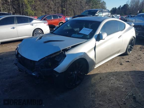 2013 Hyundai Genesis Coupe Track с VIN KMHHU6KJ2DU086535, выставлен на аукционе IAAI как лот 41364304 с пробегом 135 054 миль миль и . История ставок и продаж доступна на DreamBid. Изображение 18.