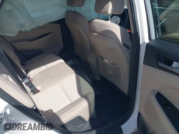 2016 Hyundai Tucson Limited z VIN KM8J33A24GU160815, wystawiony jako IAAI lot #41856250 z przebiegiem 98 609 mil mil oraz . Historia ofert i sprzedaży dostępna na DreamBid. Obrazek 8.