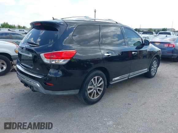 ✅ 2015 Nissan Pathfinder SV • VIN: 5N1AR2MN8FC689252 • Lot: 42409596. Listed on IAAI with 165,825 mi. Free auction sales archive from the USA and detailed vehicle history report at DreamBid. Image 4.