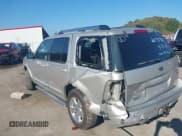 ✅ 2005 Ford Explorer Limited • VIN: 1FMZU75K45UA25140 • Лот: 43256866. Опубликован ранее на IAAI с пробегом 239 191 миль. Бесплатный доступ к архиву аукционных продаж из США и подробный отчёт об истории автомобиля на DreamBid. Изображение 3.