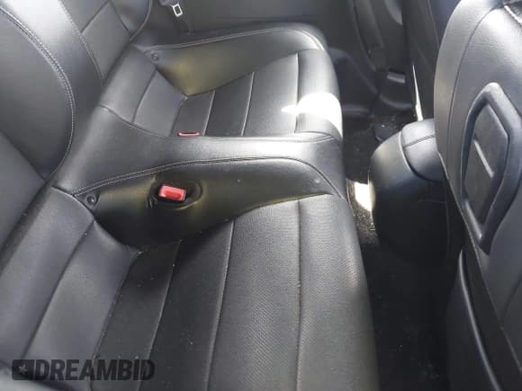 ✅ 2020 Ford Mustang EcoBoost Premium • VIN: 1FATP8UH6L5125640 • Lot: 43557700. Wystawiony na IAAI z przebiegiem 81 845 mil. Bezpłatny archiwum sprzedaży aukcyjnych z USA i szczegółowy raport historii pojazdu na DreamBid. Zdjęcie 8.