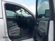 ✅ 2019 Chevrolet Silverado 2500HD Work Truck • VIN: 2GC2KREG0K1194436 • Лот: 43074666. Опубликован ранее на IAAI с пробегом 55 347 миль. Бесплатный доступ к архиву аукционных продаж из США и подробный отчёт об истории автомобиля на DreamBid. Изображение 5.