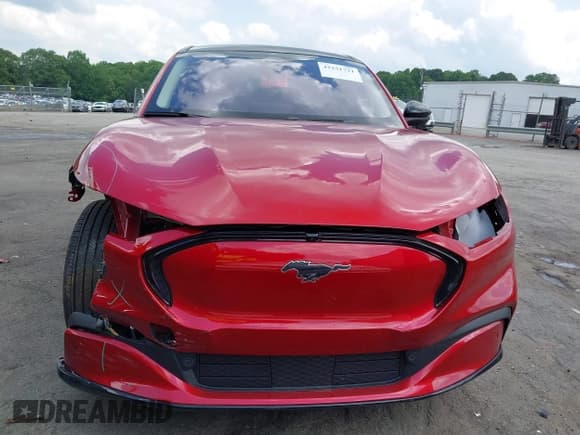 ✅ 2024 Ford Mustang Mach-E Premium • VIN: 3FMTK3R48RMA52853 • Lot: 42251721. Listed on IAAI with 3,167 mi. Free auction sales archive from the USA and detailed vehicle history report at DreamBid. Image 12.