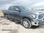 ✅ 2019 Toyota Tundra SR5 • VIN: 5TFEY5F10KX250294 • Lot: 41917558. Wystawiony na IAAI z przebiegiem 133 387 mil. Bezpłatny archiwum sprzedaży aukcyjnych z USA i szczegółowy raport historii pojazdu na DreamBid. Zdjęcie 1.