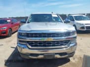 ✅ 2018 Chevrolet Silverado 1500 LTZ • VIN: 3GCUKSEC5JG642110 • Lot: 42615537. Wystawiony na IAAI z przebiegiem 118 739 mil. Bezpłatny archiwum sprzedaży aukcyjnych z USA i szczegółowy raport historii pojazdu na DreamBid. Zdjęcie 12.