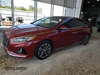 2018 Hyundai Sonata Limited с VIN KMHE34L37JA083430, выставлен на аукционе Copart как лот 53721685 с пробегом 74 240 миль миль и Списание • Salvage title. История ставок и продаж доступна на DreamBid. Изображение 1.