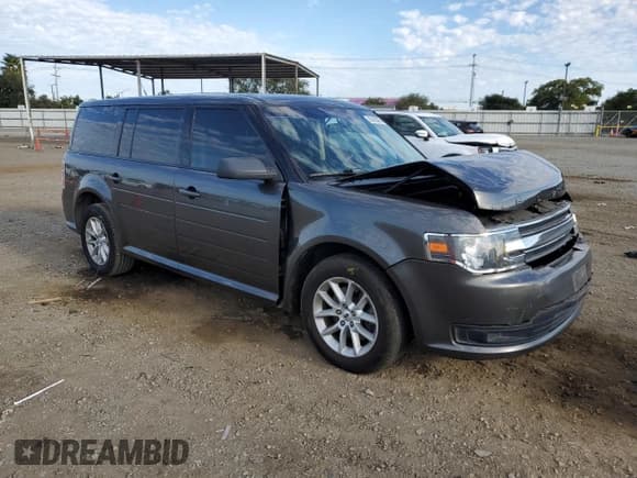 ✅ 2016 Ford Flex SE • VIN: 2FMGK5B86GBA11579 • Lot: 82406405. Listed on Copart with 129,920 mi. Free auction sales archive from the USA and detailed vehicle history report at DreamBid. Image 4.