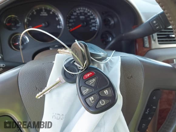 ✅ 2013 Chevrolet Suburban LTZ • VIN: 1GNSKKE74DR184775 • Лот: 43550127. Опубликован ранее на IAAI с пробегом 222 593 миль. Бесплатный доступ к архиву аукционных продаж из США и подробный отчёт об истории автомобиля на DreamBid. Изображение 11.