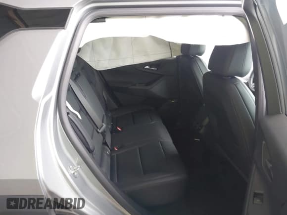 ✅ 2025 Chevrolet Equinox AWD LT • VIN: 3GNAXPEGXSL233783 • Lot: 42877497. Wystawiony na IAAI z przebiegiem 1 672 mil. Bezpłatny archiwum sprzedaży aukcyjnych z USA i szczegółowy raport historii pojazdu na DreamBid. Zdjęcie 8.