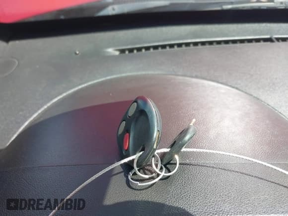 ✅ 2005 Chevrolet Equinox LT • VIN: 2CNDL73F056048450 • Лот: 42232854. Опубликован ранее на IAAI с пробегом 154 883 миль. Бесплатный доступ к архиву аукционных продаж из США и подробный отчёт об истории автомобиля на DreamBid. Изображение 11.