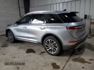 ✅ 2022 Lincoln Corsair Standard • VIN: 5LMCJ1D96NUL24362 • Lot: 92398595. Listed on Copart with 39,752 mi. Free auction sales archive from the USA and detailed vehicle history report at DreamBid. Image 2.