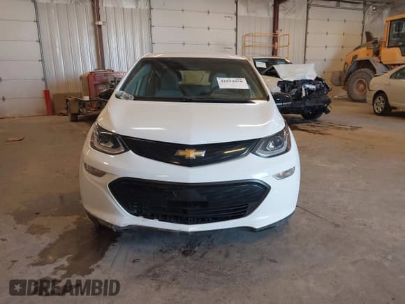 ✅ 2018 Chevrolet Bolt EV LT • VIN: 1G1FW6S05J4135910 • Lot: 41894058. Wystawiony na IAAI z przebiegiem 64 881 mil. Bezpłatny archiwum sprzedaży aukcyjnych z USA i szczegółowy raport historii pojazdu na DreamBid. Zdjęcie 12.