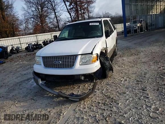 ✅ 2003 Ford Expedition Eddie Bauer • VIN: 1FMFU18L63LA71267 • Lot: 85101274. Listed on Copart with 315,402 mi. Free auction sales archive from the USA and detailed vehicle history report at DreamBid. Image 12.