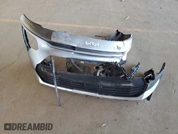 ✅ 2023 Kia Niro LX • VIN: KNDCP3LE4P5082796 • Lot: 89652735. Listed on Copart with 81,300 mi. Free auction sales archive from the USA and detailed vehicle history report at DreamBid. Image 12.