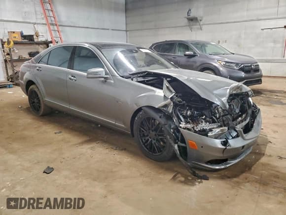 ✅ 2012 Mercedes-Benz S S 350 BlueTEC • VIN: WDDNG8DB2CA431603 • Lot: 92501575. Listed on Copart with 176,709 mi. Free auction sales archive from the USA and detailed vehicle history report at DreamBid. Image 4.