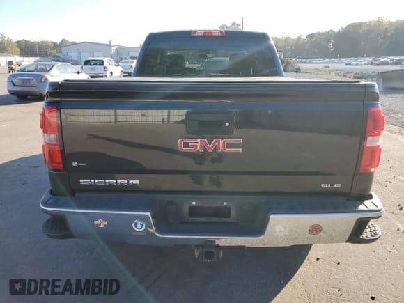 ✅ 2018 GMC Sierra 1500 SLE • VIN: 1GTV2MEC3JZ236777 • Лот: 82688205. Опубликован ранее на Copart с пробегом 53 461 миль. Бесплатный доступ к архиву аукционных продаж из США и подробный отчёт об истории автомобиля на DreamBid. Изображение 6.