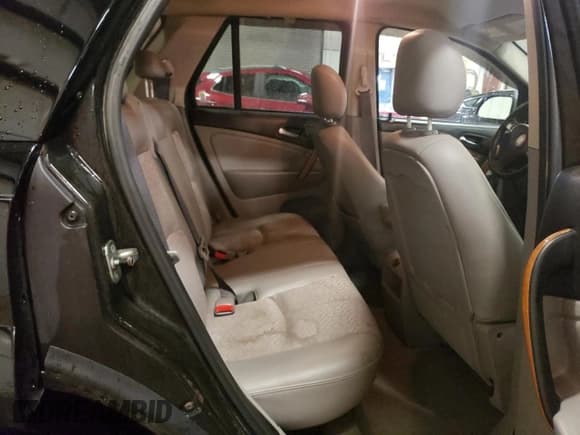 ✅ 2006 Saturn VUE • VIN: 5GZCZ63406S898129 • Lot: 88396305. Wystawiony na Copart z przebiegiem Nie podano. Bezpłatny archiwum sprzedaży aukcyjnych z USA i szczegółowy raport historii pojazdu na DreamBid. Zdjęcie 11.