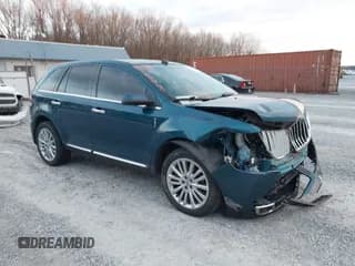 ✅ 2011 Lincoln MKX • VIN: 2LMDJ8JKXBBJ22654 • Lot: 43906940. Listed on IAAI with 174,699 mi. Free auction sales archive from the USA and detailed vehicle history report at DreamBid. Image 1.