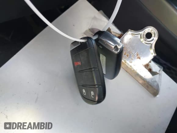 ✅ 2017 Dodge Journey Crossroad Plus • VIN: 3C4PDCGG5HT532396 • Lot: 41761250. Wystawiony na IAAI z przebiegiem 116 432 mil. Bezpłatny archiwum sprzedaży aukcyjnych z USA i szczegółowy raport historii pojazdu na DreamBid. Zdjęcie 11.