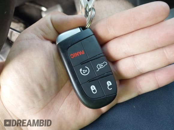 ✅ 2019 Jeep Grand Cherokee Upland • VIN: 1C4RJFAGXKC569846 • Lot: 43416978. Listed on IAAI with 86,782 mi. Free auction sales archive from the USA and detailed vehicle history report at DreamBid. Image 11.