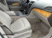 ✅ 2015 Lincoln MKX • VIN: 2LMDJ6JKXFBL29300 • Lot: 42121970. Listed on IAAI with 182,302 mi. Free auction sales archive from the USA and detailed vehicle history report at DreamBid. Image 5.