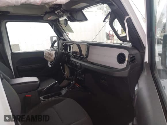 ✅ 2024 Jeep Wrangler Sport S • VIN: 1C4RJXN67RW227903 • Lot: 41777629. Listed on IAAI with 11,234 mi. Free auction sales archive from the USA and detailed vehicle history report at DreamBid. Image 5.