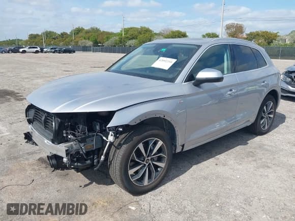 ✅ 2024 Audi Q5 S line Premium • VIN: WA1GAAFY9R2140669 • Лот: 42092210. Опубликован ранее на IAAI с пробегом 4 326 миль. Бесплатный доступ к архиву аукционных продаж из США и подробный отчёт об истории автомобиля на DreamBid. Изображение 18.