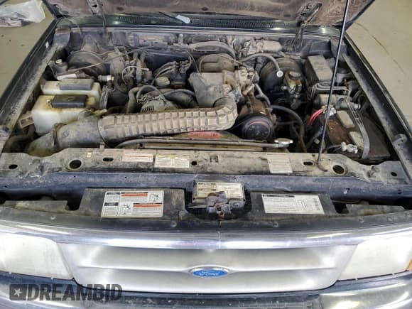 ✅ 1996 Ford Ranger XLT • VIN: 1FTCR14X0TPA59559 • Lot: 92605745. Wystawiony na Copart z przebiegiem 243 801 mil. Bezpłatny archiwum sprzedaży aukcyjnych z USA i szczegółowy raport historii pojazdu na DreamBid. Zdjęcie 11.