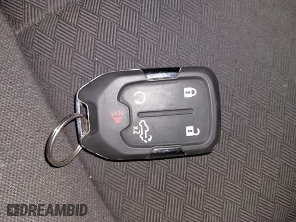 ✅ 2021 Chevrolet Silverado 1500 RST • VIN: 1GCUYEED8MZ434820 • Lot: 42314650. Wystawiony na IAAI z przebiegiem Nie podano. Bezpłatny archiwum sprzedaży aukcyjnych z USA i szczegółowy raport historii pojazdu na DreamBid. Zdjęcie 11.