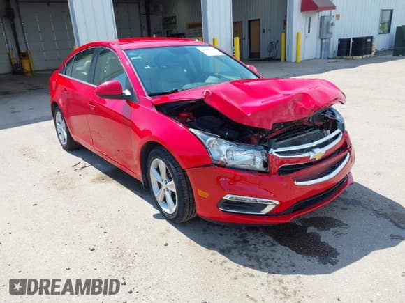 ✅ 2015 Chevrolet Cruze LT • VIN: 1G1PE5SB0F7195523 • Lot: 43005629. Listed on IAAI with 94,186 mi. Free auction sales archive from the USA and detailed vehicle history report at DreamBid. Image 1.