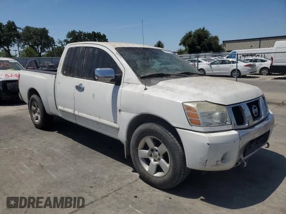 ✅ 2004 Nissan Titan SE • VIN: 1N6AA06A54N529628 • Lot: 59034015. Wystawiony na Copart z przebiegiem 258 212 mil. Bezpłatny archiwum sprzedaży aukcyjnych z USA i szczegółowy raport historii pojazdu na DreamBid. Zdjęcie 4.