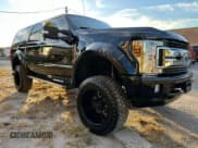 ✅ 2004 Ford Excursion Eddie Bauer • VIN: 1FMSU45P14EA06923 • Лот: 68499975. Опубликован ранее на Copart с пробегом 186 217 миль. Бесплатный доступ к архиву аукционных продаж из США и подробный отчёт об истории автомобиля на DreamBid. Изображение 4.